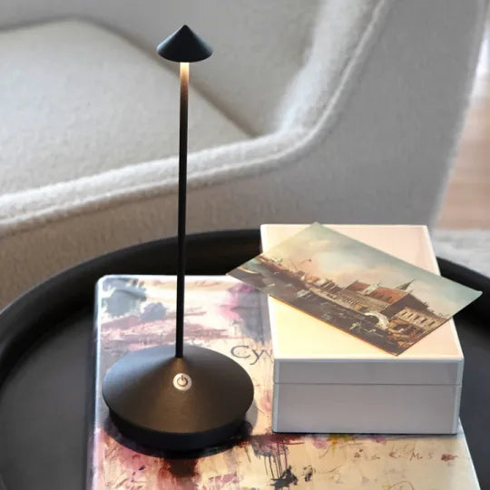 Nordic LED Lamp | Stijlvolle en Dimbare Verlichting voor Slaapkamers