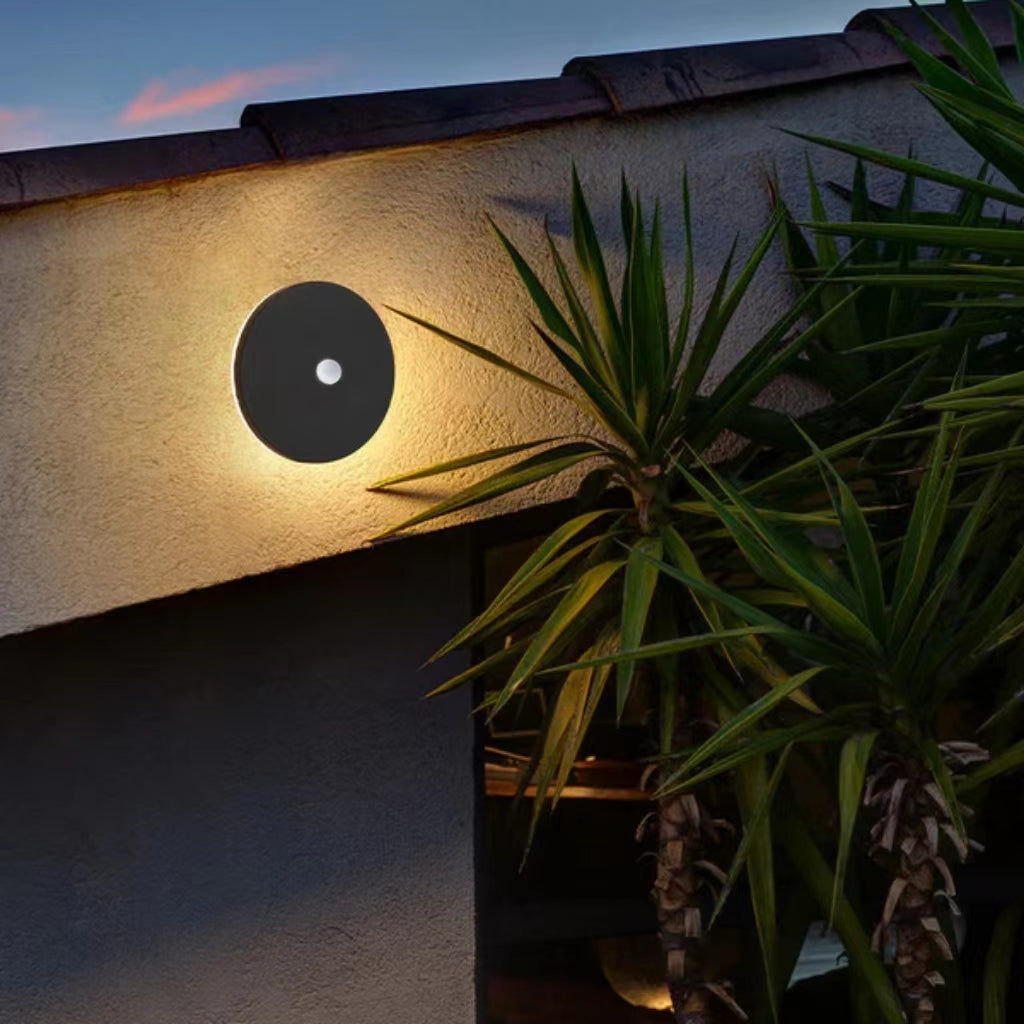 Motion Sensor LED Outdoor Light | Stijlvolle en robuuste verlichting met weerbestendige behuizing