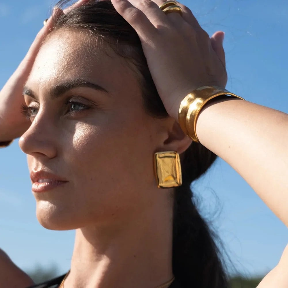 Amelith - Elegante gouden dames oorbellen