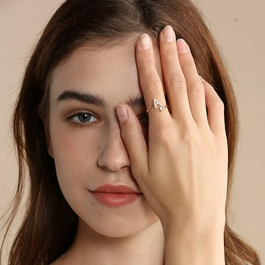 Crysta LetterRings | ring met letter van verguld zilver