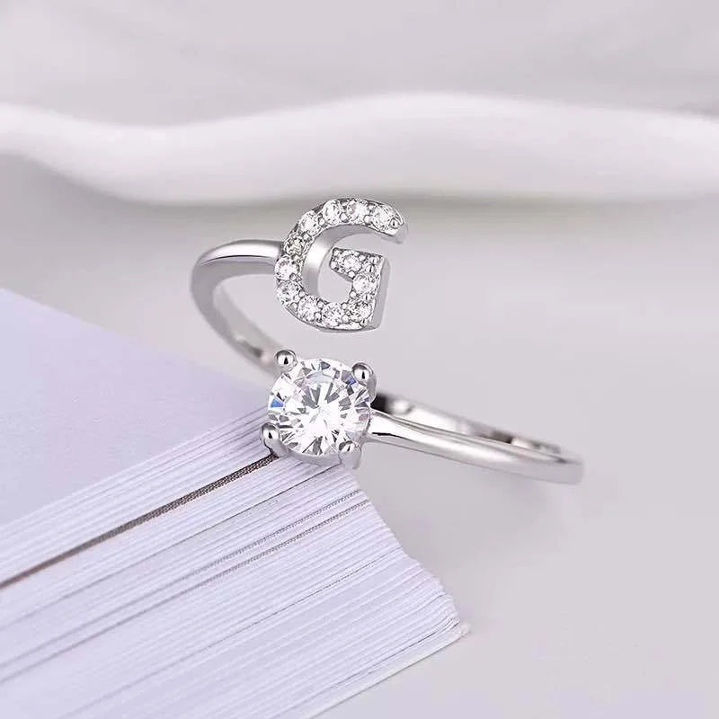 Crysta LetterRings | ring met letter van verguld zilver