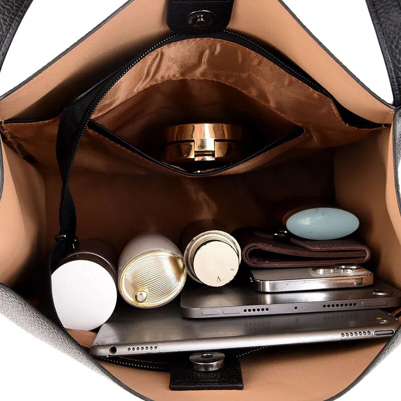 Large Elegant Shoulder Bag